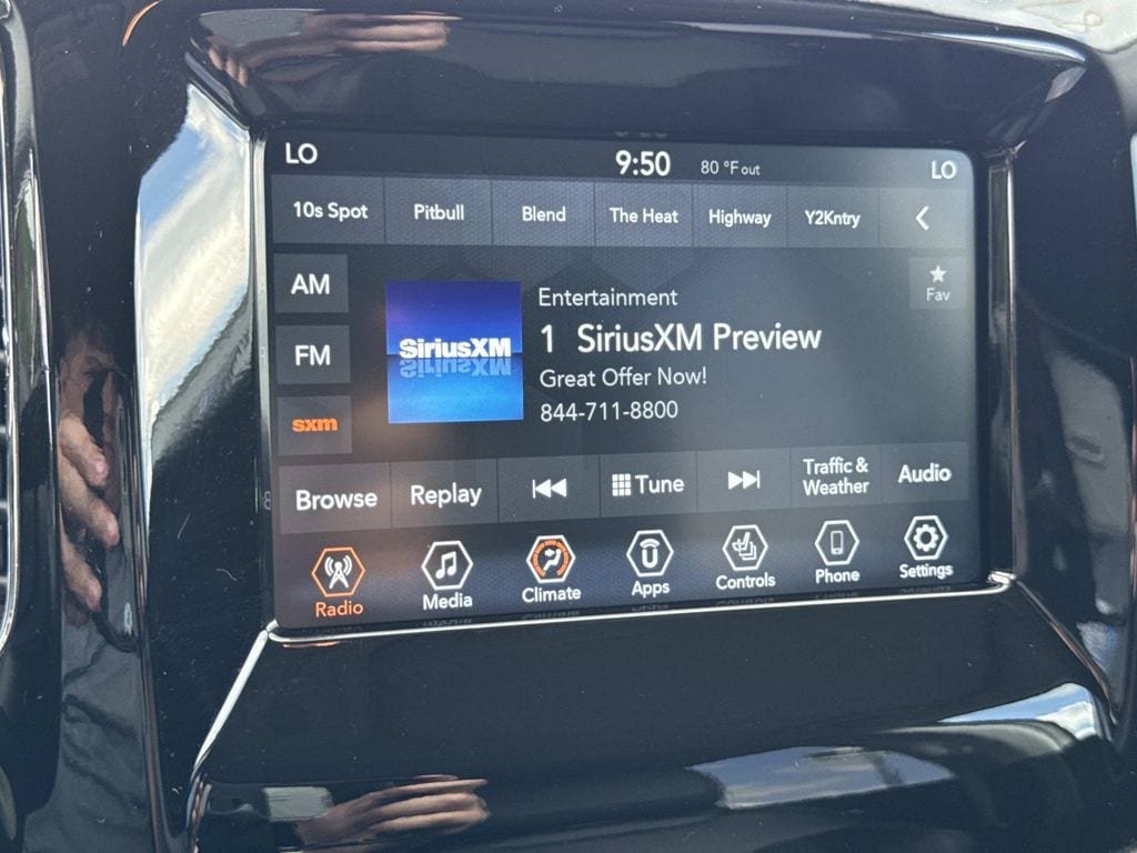 Used 2020 Jeep Compass Latitude AWD/4WD image 32