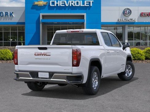 New 2026 GMC Sierra 1500 SLE image 4