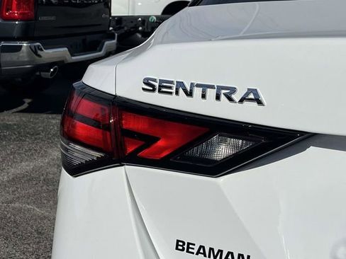 Used 2025 Nissan Sentra SV image 10