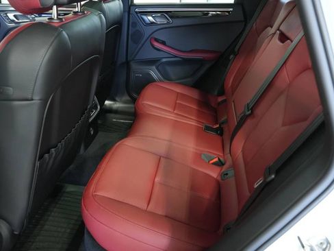 New 2025 Porsche Macan image 27