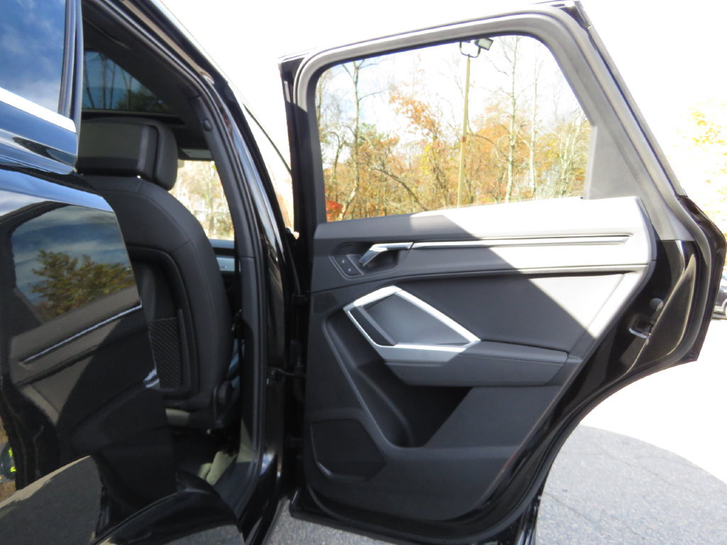 Used 2020 Audi Q3 2.0T Premium AWD/4WD image 15