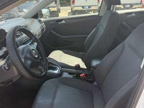 Used 2014 Volkswagen Jetta S FWD image 12