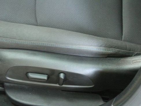 Used 2017 Chevrolet Cruze LT w/ Convenience Package image 12