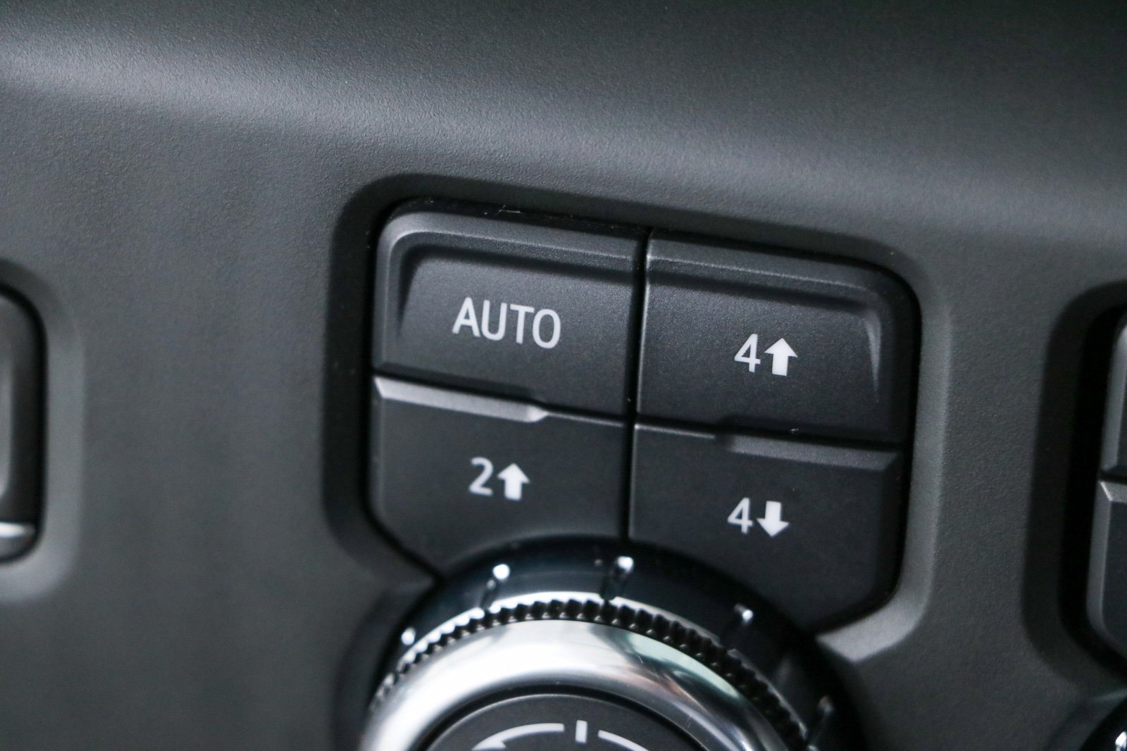 Used 2024 GMC Sierra 2500 AT4 w/ AT4 Premium Plus Package AWD/4WD image 24