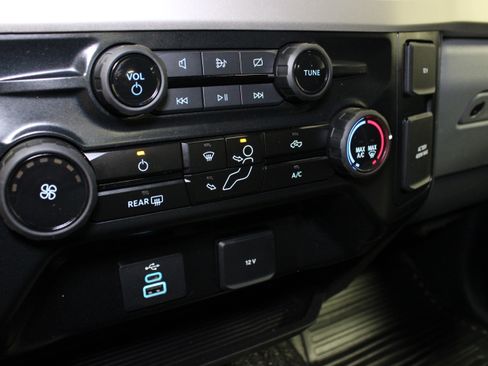 Used 2024 Ford F250 XLT w/ FX4 Off-Road Package AWD/4WD image 25