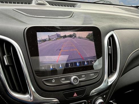Used 2019 Chevrolet Equinox Premier AWD/4WD image 16