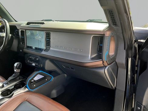 Used 2021 Ford Bronco Outer Banks AWD/4WD image 25