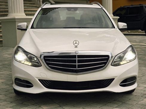 Used 2014 Mercedes-Benz E 350 E 350 Luxury 4MATIC AWD 4dr Wa image 25