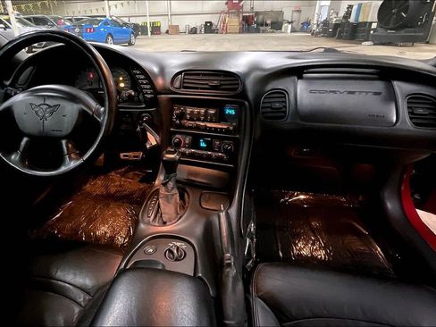 Used 1997 Chevrolet Corvette Coupe RWD image 14