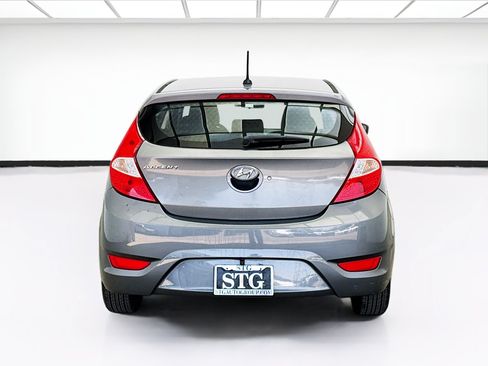 Used 2016 Hyundai Accent SE FWD image 5