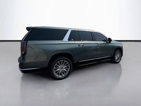 Used 2023 Cadillac Escalade ESV Premium Luxury AWD/4WD image 5