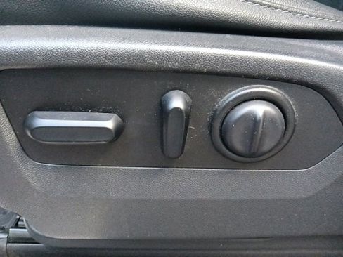 Used 2021 Chevrolet Silverado 1500 LTZ image 17