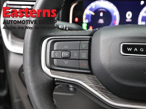Used 2024 Jeep Wagoneer Series II AWD/4WD image 15