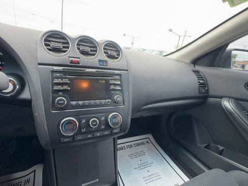 Used 2012 Nissan Altima 2.5 S w/ 2.5S Premium Pkg FWD image 16