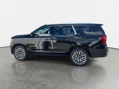 Used 2023 GMC Yukon Denali Ultimate AWD/4WD image 7