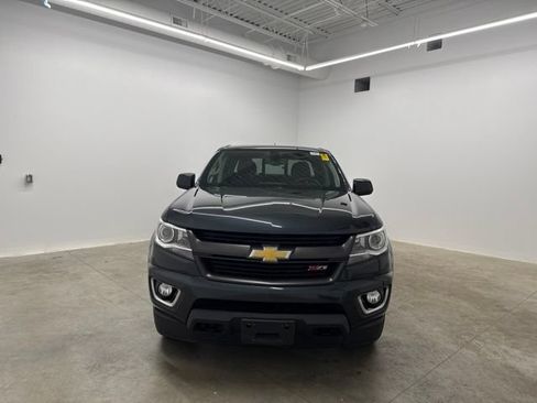 Used 2017 Chevrolet Colorado Z71 AWD/4WD image 2