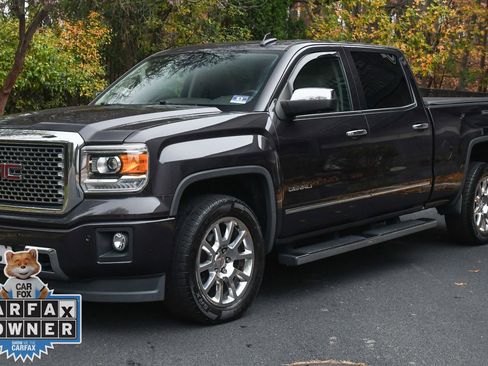 Used 2015 GMC Sierra 1500 Denali w/ Driver Alert Package image 3