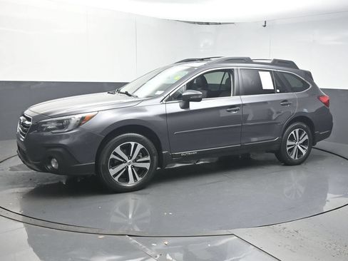 Used 2018 Subaru Outback 2.5i Limited AWD/4WD image 4