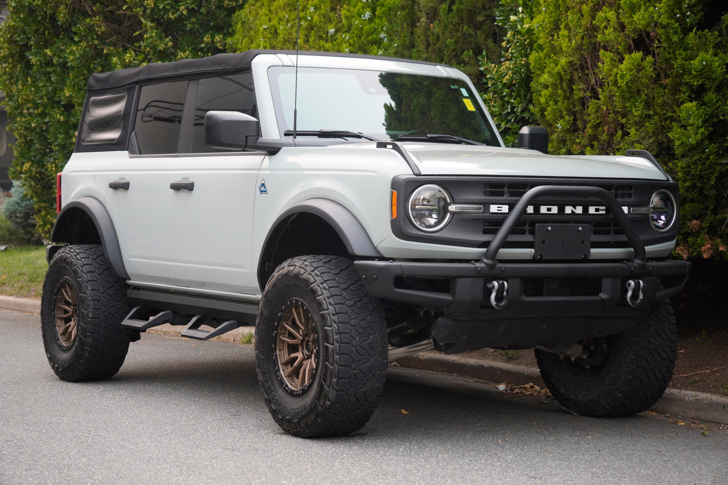 Used 2021 Ford Bronco Black Diamond AWD/4WD image 9