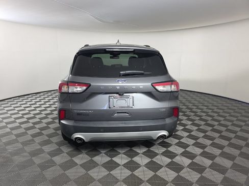 Used 2021 Ford Escape Titanium FWD image 4