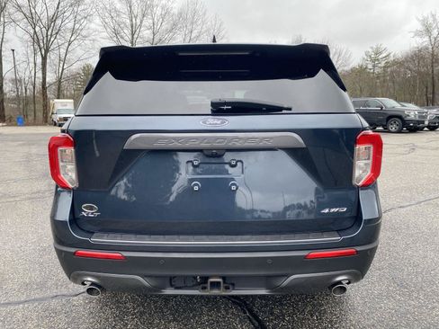 Used 2022 Ford Explorer XLT w/ Equipment Group 202A AWD/4WD image 6
