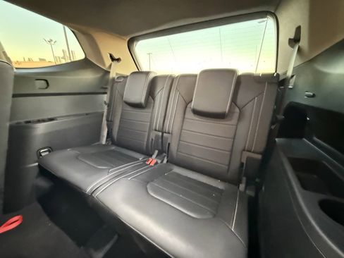 Used 2025 Volkswagen Atlas SEL image 7