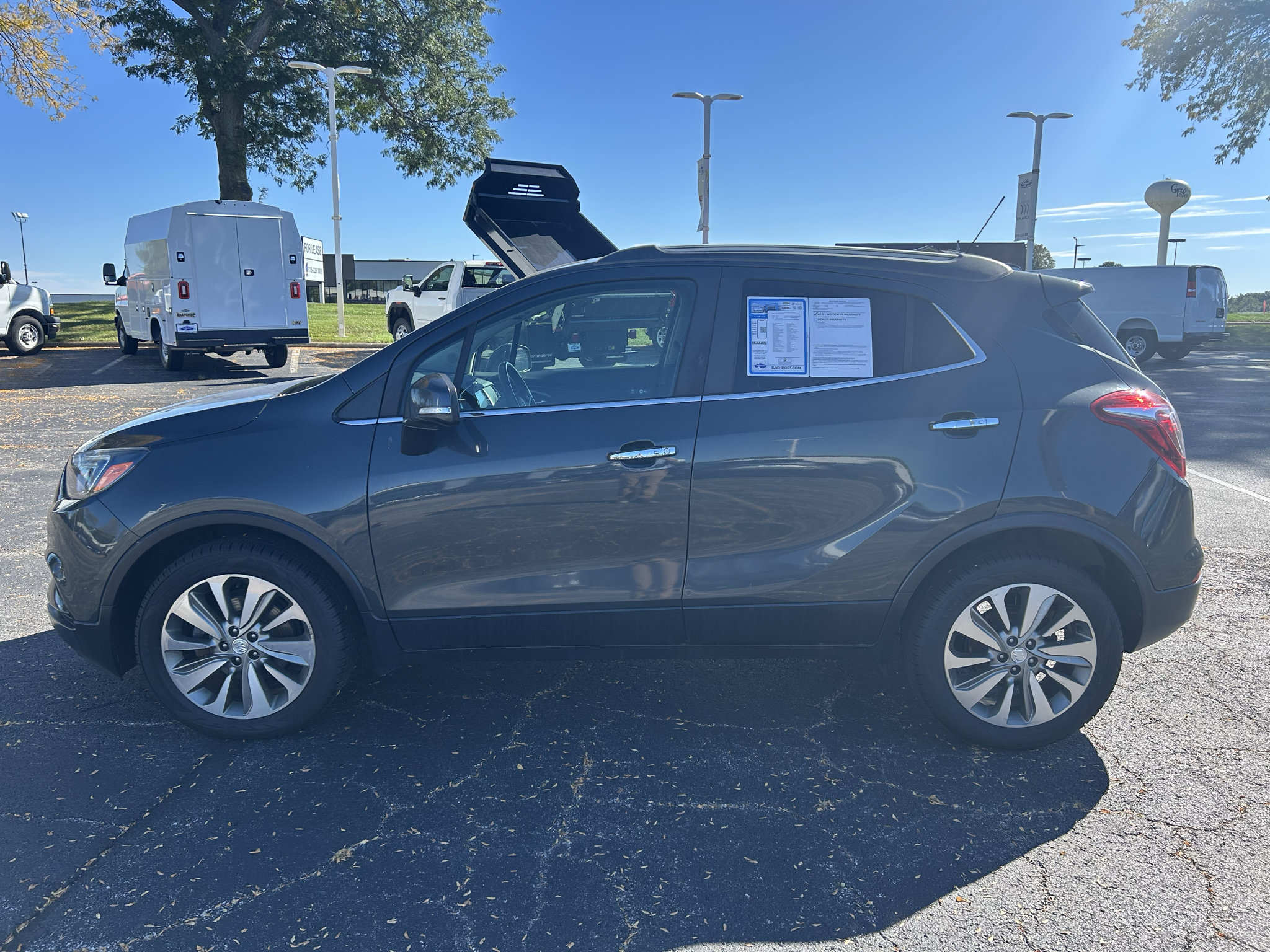 Used 2017 Buick Encore Essence FWD image 4