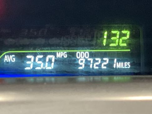 Used 2013 Toyota Prius V Five image 18