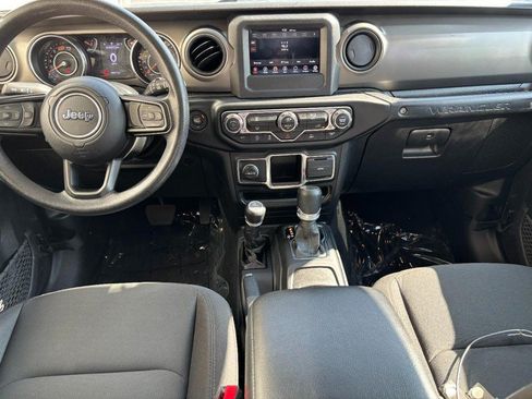 Used 2022 Jeep Wrangler Unlimited Sport AWD/4WD image 12