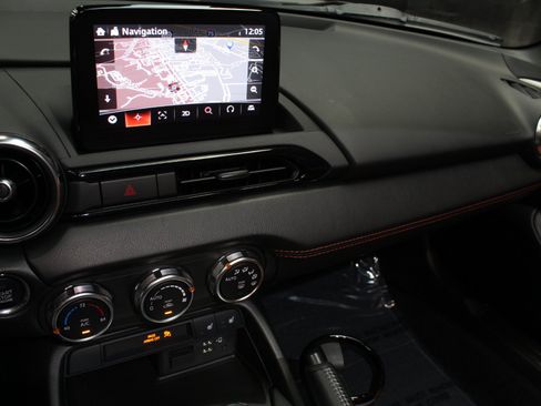 Used 2022 MAZDA MX-5 Miata Grand Touring w/ Weather Package RWD image 57
