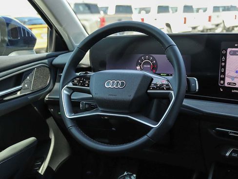 New 2026 Audi Q3 quattro 2.0T AWD/4WD image 20