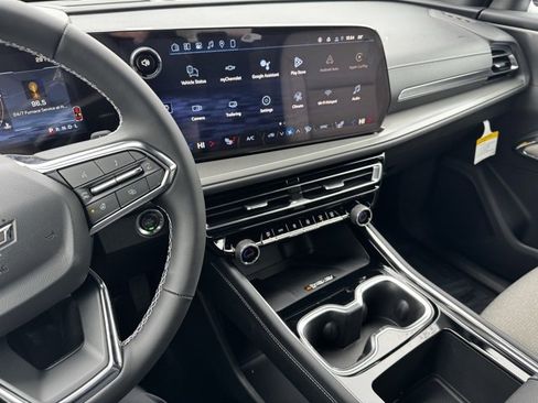 New 2026 Chevrolet Traverse LT w/ Midnight/Sport Edition image 15