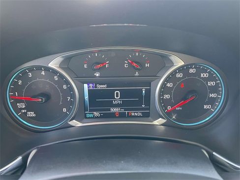 Certified 2018 Chevrolet Equinox LT w/ Sun & Infotainment Package image 23