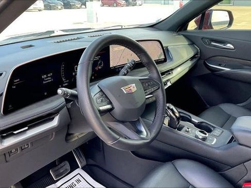 Used 2025 Cadillac XT4 Sport image 16