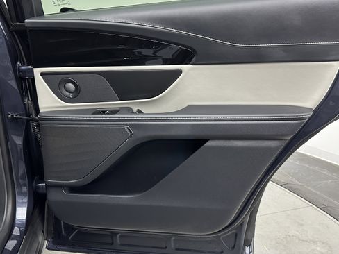 Used 2024 Lincoln Nautilus Premier w/ Equipment Group 102A image 34