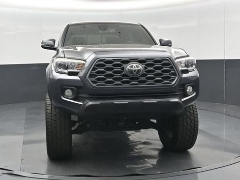 Used 2020 Toyota Tacoma TRD Off-Road AWD/4WD image 34