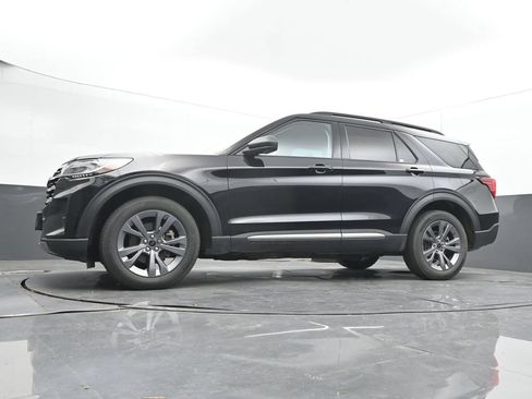 Used 2025 Ford Explorer Active w/ Active Comfort Package AWD/4WD image 46