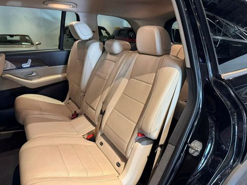 Used 2020 Mercedes-Benz GLS 450 4MATIC image 11