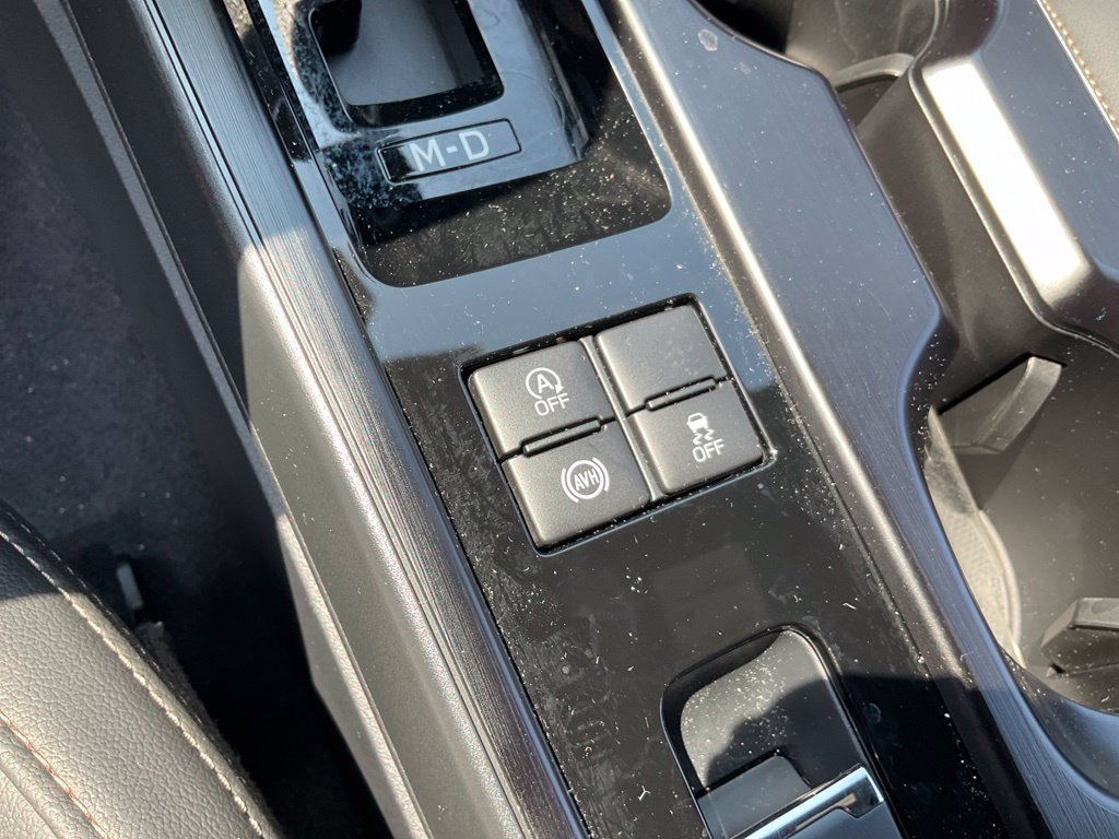Used 2026 Subaru Outback Limited AWD/4WD image 15