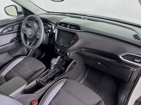 Used 2023 Chevrolet TrailBlazer LT w/ Convenience Package image 27