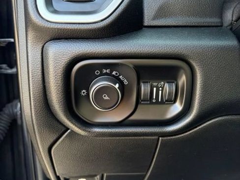 Used 2019 RAM 2500 Big Horn AWD/4WD image 17