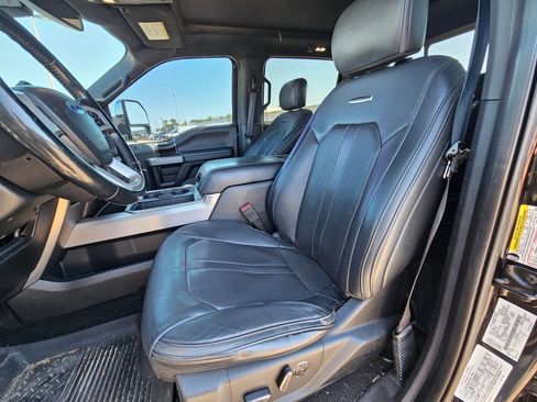 Used 2019 Ford F250 Platinum w/ Platinum Ultimate Package image 22