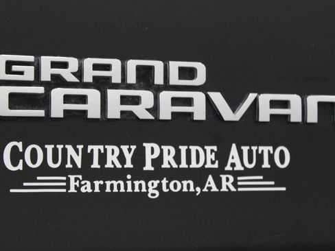 Used 2016 Dodge Grand Caravan SXT FWD image 33