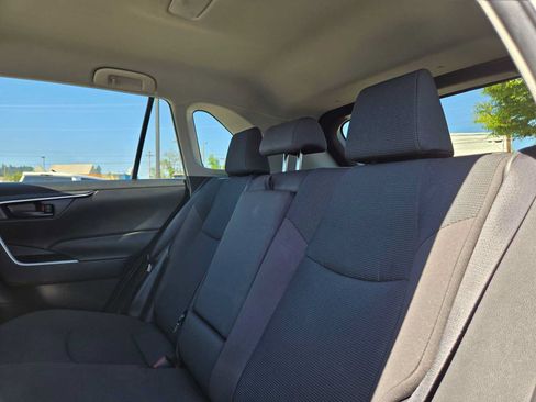 Certified 2025 Toyota RAV4 LE AWD/4WD image 21