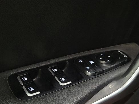 Used 2019 Kia Stinger GTS image 27