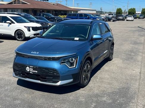 Certified 2023 Kia Niro Wind w/ Wind Preserve Package FWD image 3