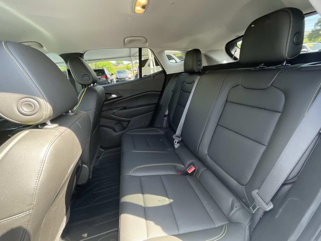 Used 2025 Chevrolet Trax ACTIV w/ Driver Confidence Package FWD image 12