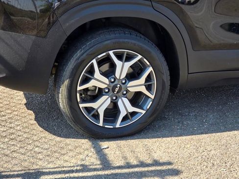 Used 2023 Kia Seltos EX AWD/4WD image 17