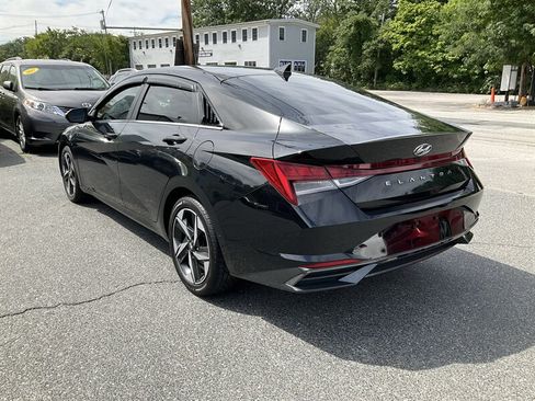 Used 2021 Hyundai Elantra SEL w/ Convenience + Premium Package FWD image 7