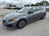 Used 2024 Nissan Altima 2.5 SV image 2